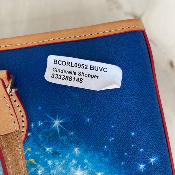 Dooney & Bourke Cinderella Carriage Shopper Tote Bag Purse NWOT - Picture 13 of 15